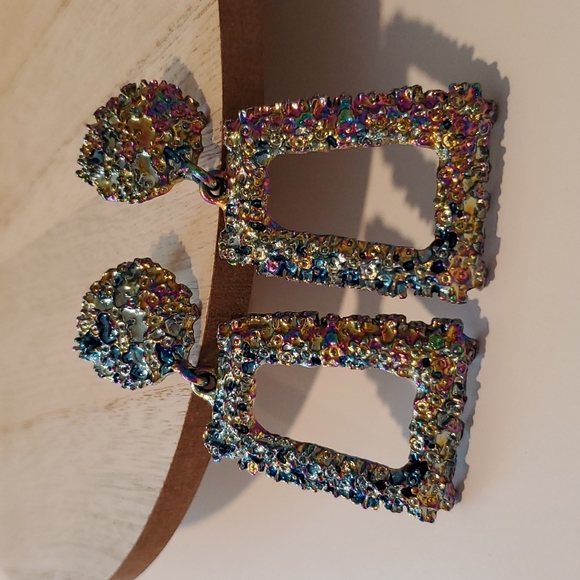 Gold tone multicolor textured dangle pierced earrings rectangles geometrics - Picture 1 of 5